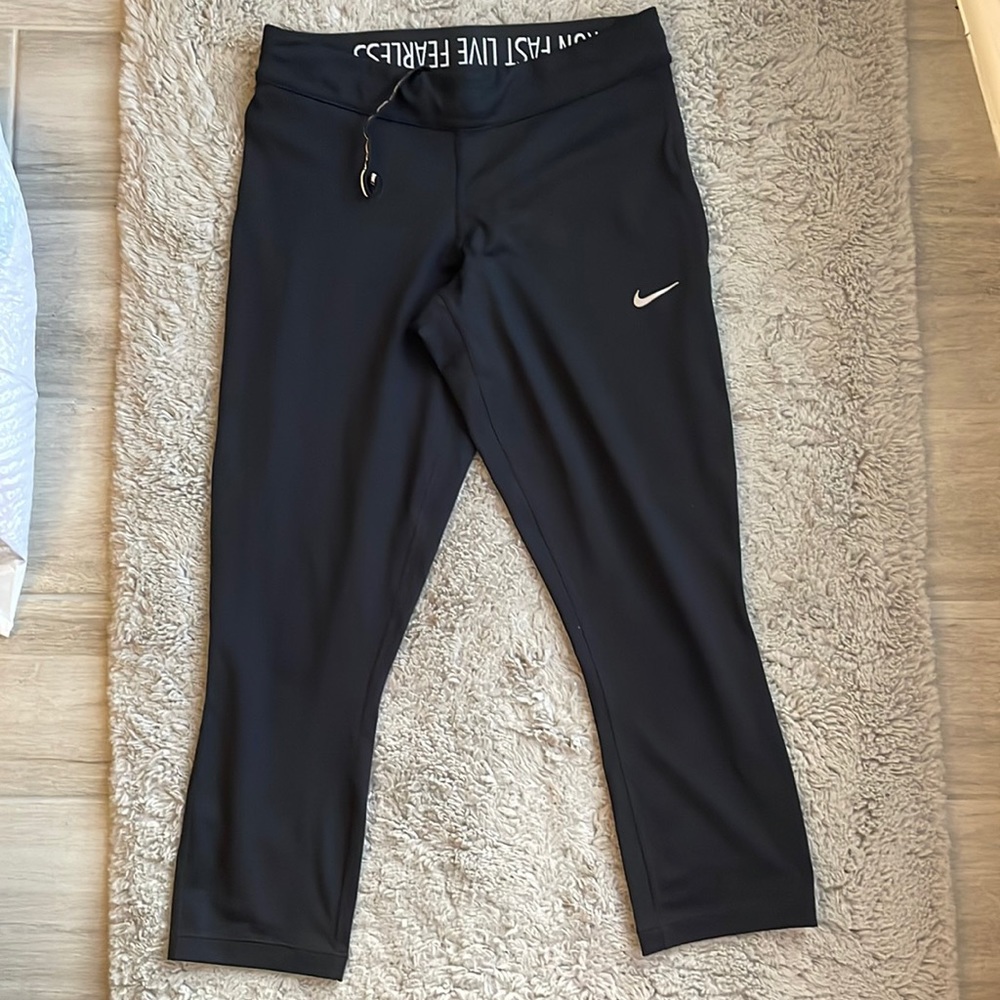 Nike 7/8 length leggings